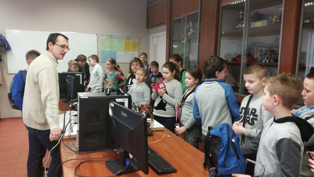 12671682_1055914887795062_8319507975238995423_o