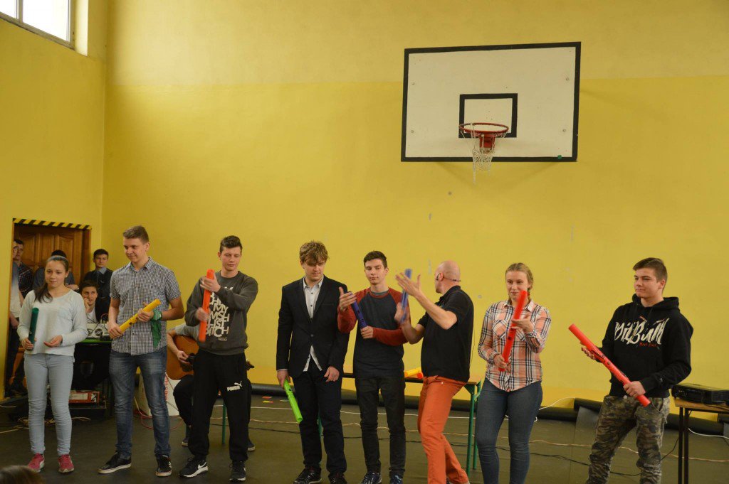 13128826_1022069417878354_1889669608_o