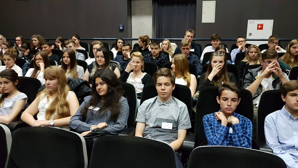 13346694_1105129052873645_208515815163775020_n