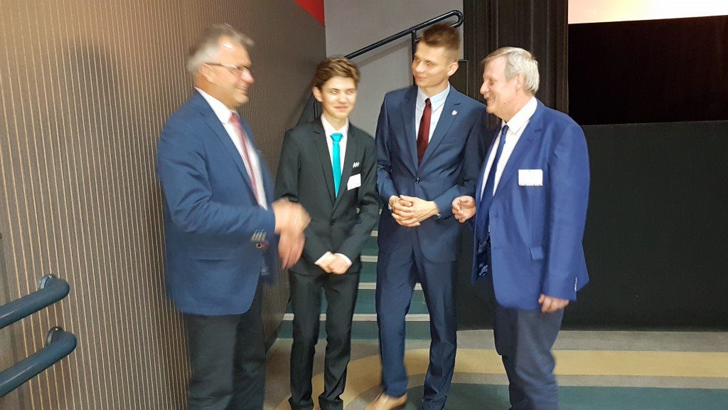 tmp_6426-20160603_111825-322924942