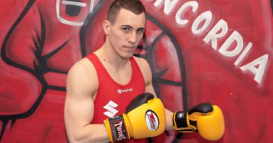 Łomża/Knurów: Durkacz wygrywa swoją walkę na gali Suzuki Boxing Night XXVIII