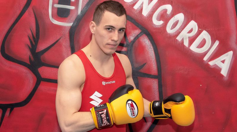 Łomża/Knurów: Durkacz wygrywa swoją walkę na gali Suzuki Boxing Night XXVIII