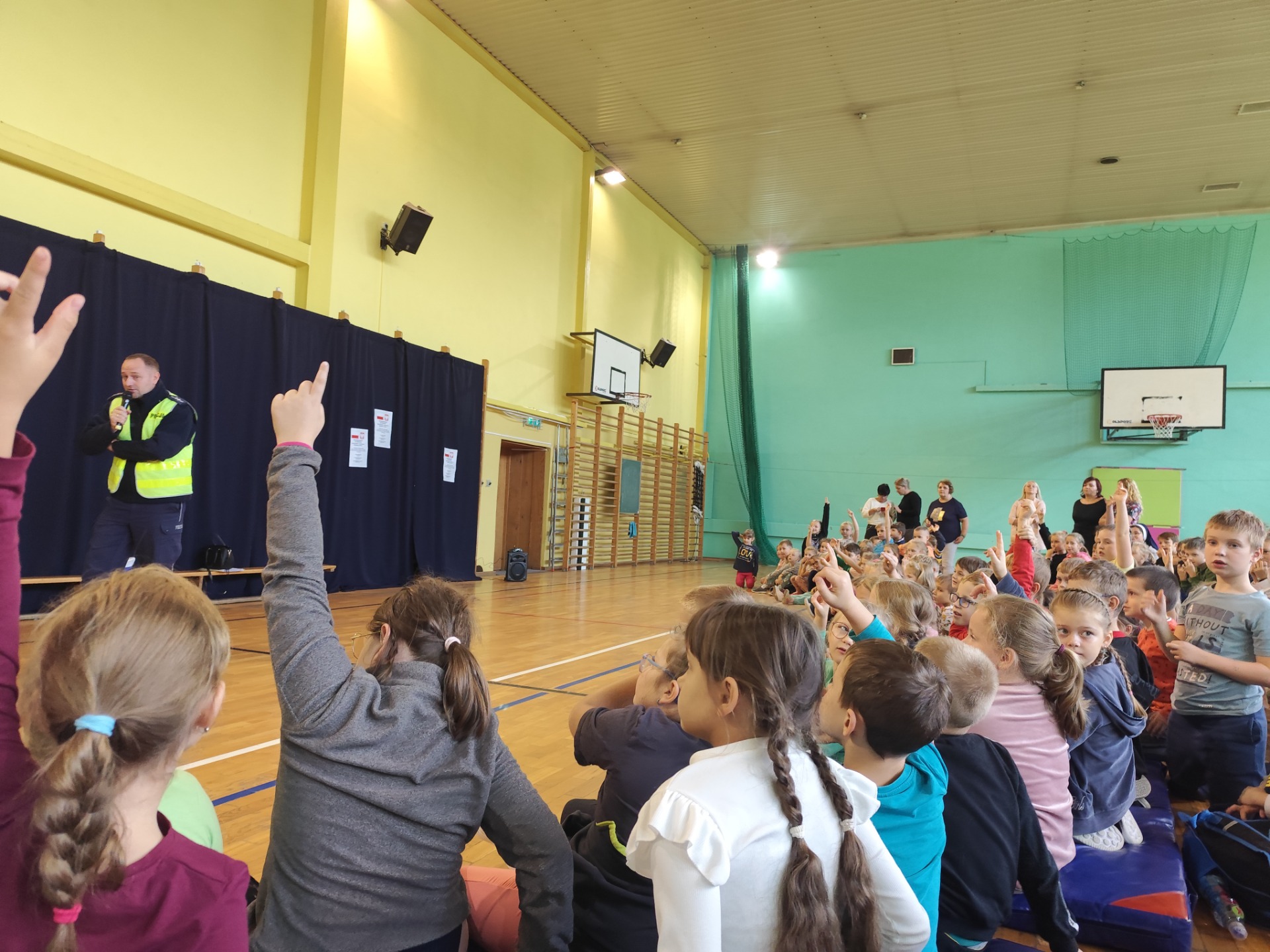 Knurów: Spotkanie z policjantem