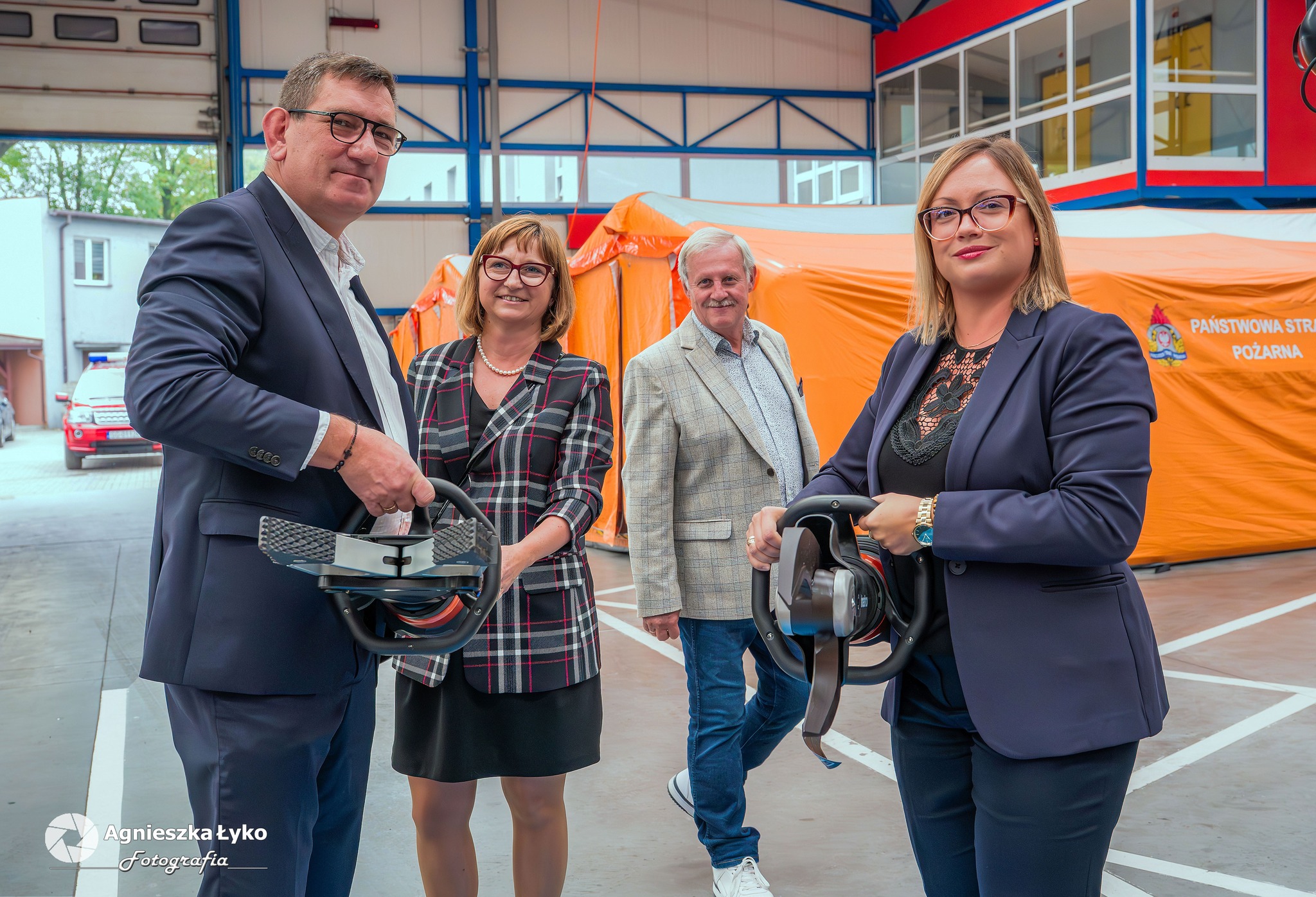 Knurów: Strażacy zyskali potężne wsparcie. Pierwszy bezprzewodowy zestaw hydrauliczny już w akcji
